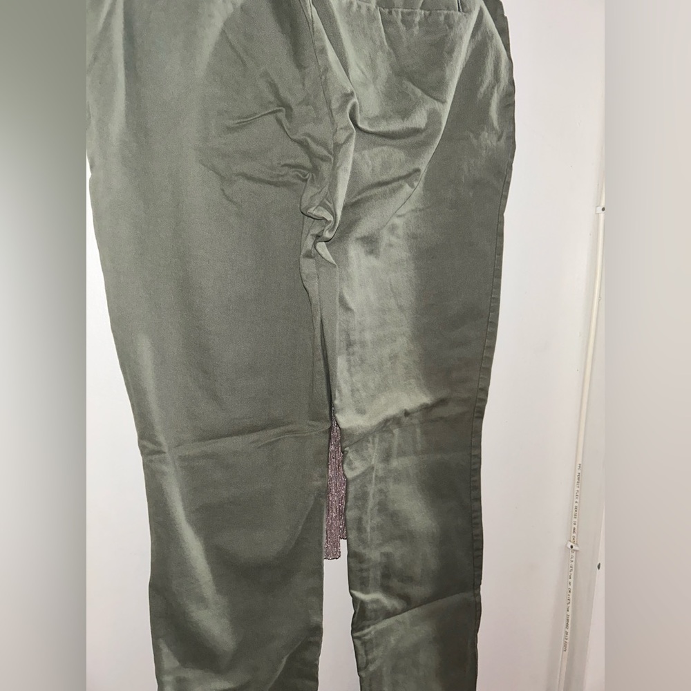 Gap - Picture 4 of 4
